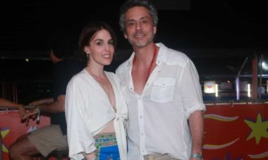 Alexandre Nero e esposa curtem noite de show no Rio de Janeiro