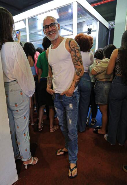 Ex-BBB Papito, pai de Ana Clara, visita a Casa de Vidro do BBB 23 (Foto: Fabricio Pioyani / AgNews)