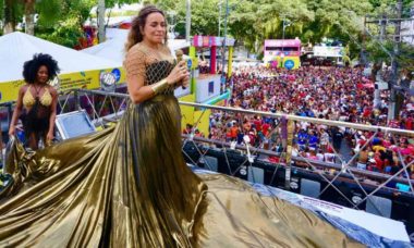 Daniela Mercury agita o Carnaval da Bahia: 'melhor de todos'
