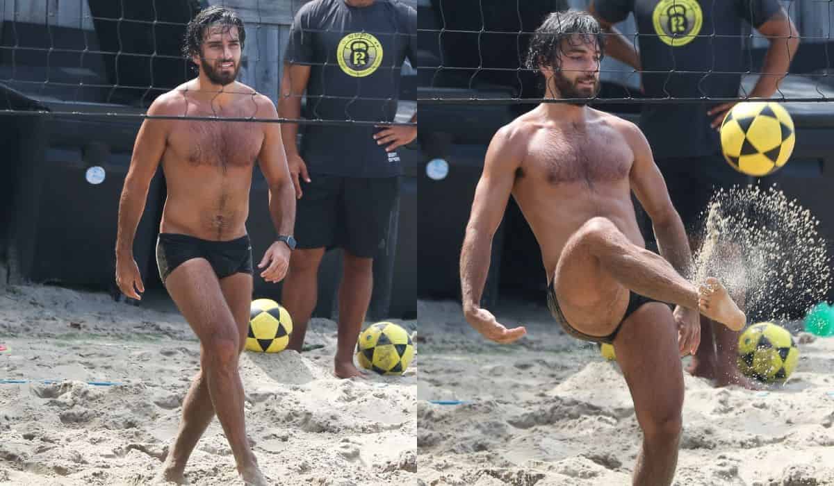 Hugo Moura, marido Deborah Secco, joga futevôlei em praia do RJ
