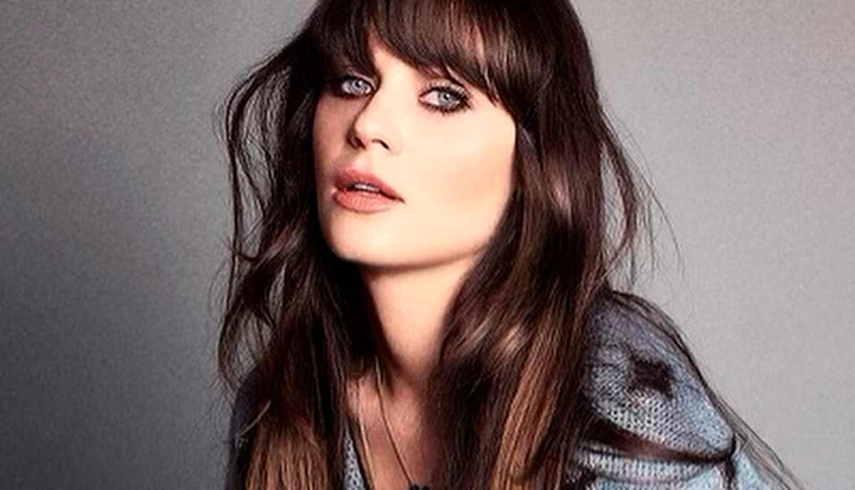 Zooey Deschanel just got engaged. Instagram @zooeydeschanel 