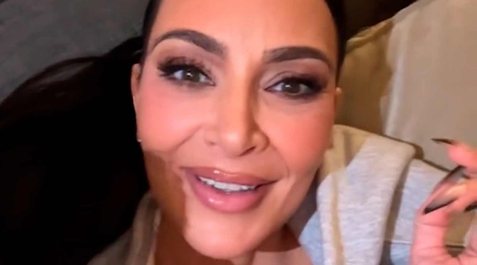 Kim Kardashian não gostou do filtro escolhido. Foto: Reprodução TikTok @ariel