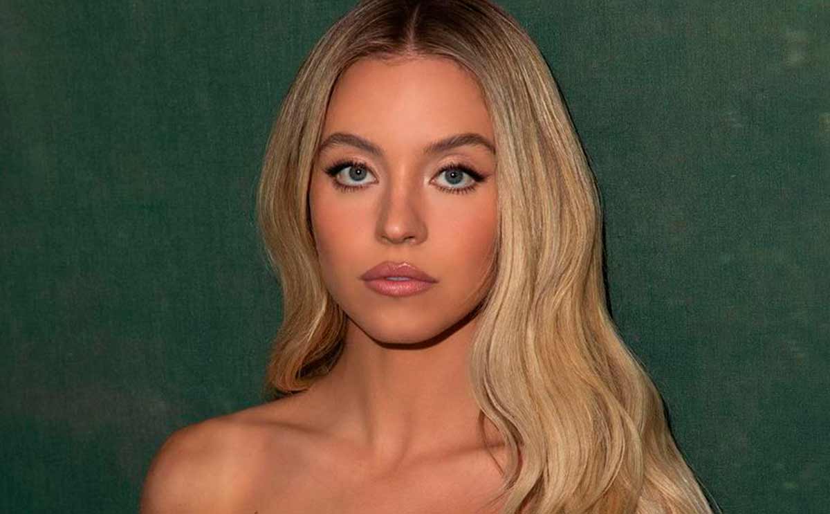 Sydney Sweeney's cleavage sparks online controversy over ‘wokeness’