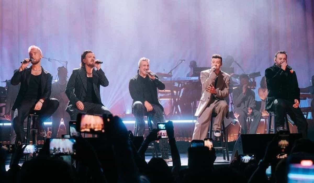 Laulaja Justin Timberlake palasi yhteen NSYNCin kanssa 11 vuoden tauon jälkeen esittääkseen yhdessä. Kuva: Reproduktio Instagram @nsync