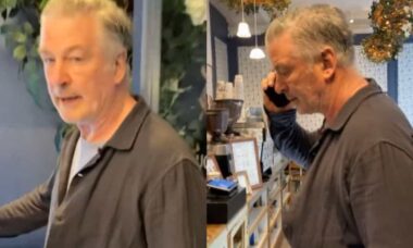 Alec Baldwin reage a confronto com manifestante em cafeteria de Nova York e vídeo viraliza