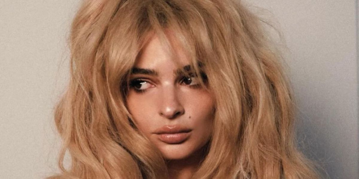 Emily Ratajkowski shows off her blonde side in new daring photos