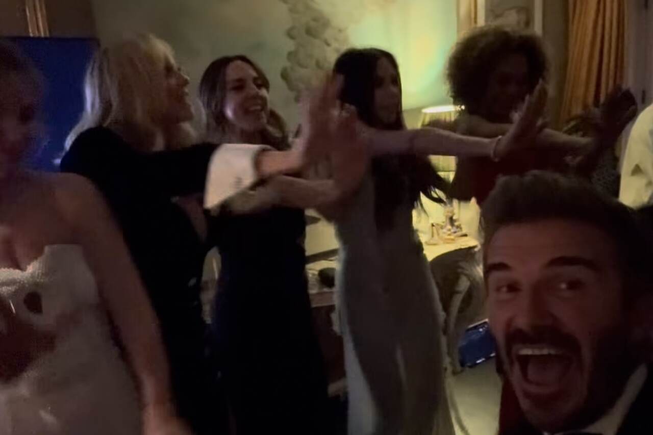 David Beckham montre la réunion des Spice Girls lors de la fête d'anniversaire de Victoria