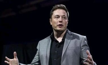 Elon Musk diz ser um alienígena. Foto: Reprodução Instagram @elonmuskofficialchat_