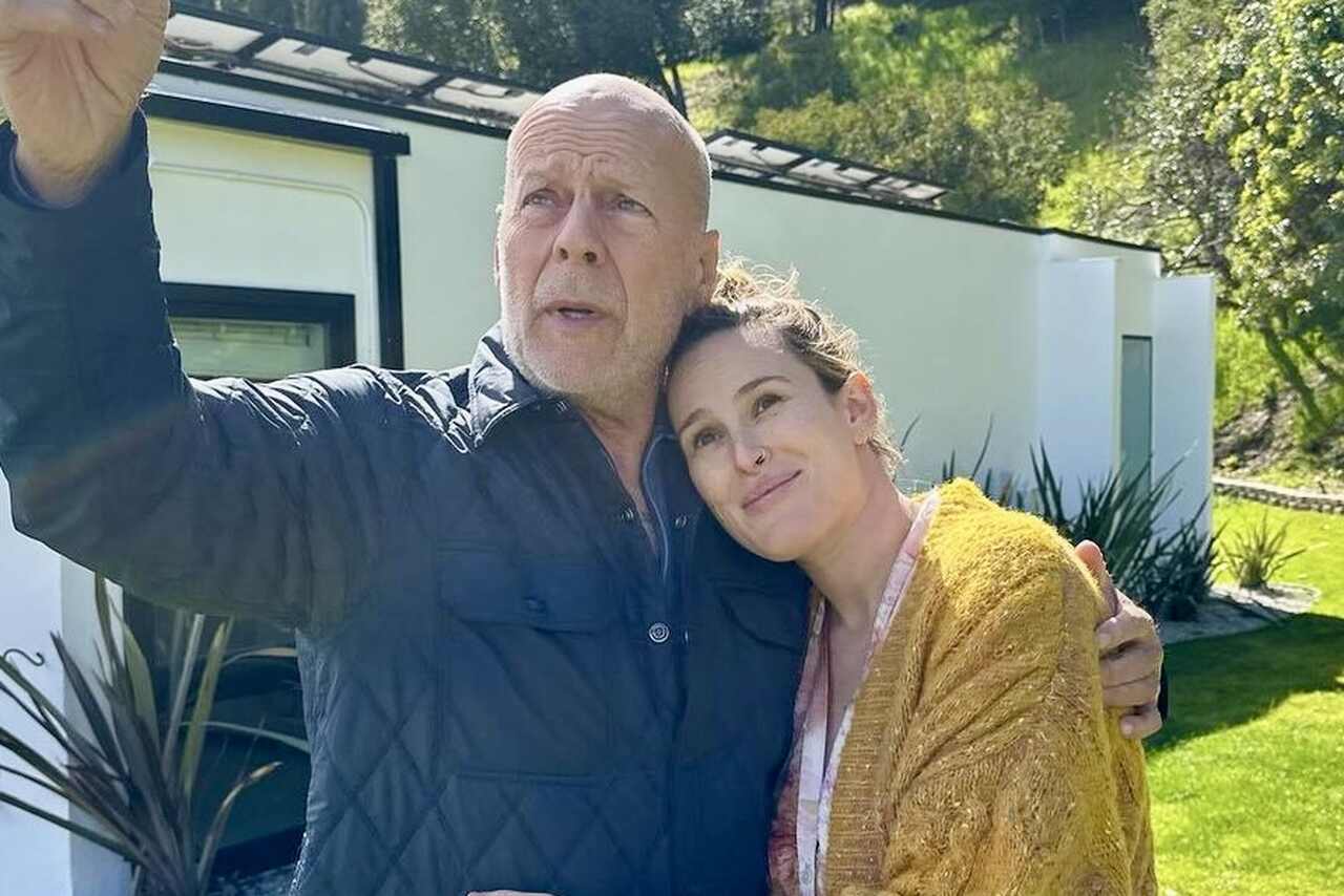 La figlia di Bruce Willis condivide un aggiornamento sulla salute dopo la diagnosi di demenza dell'attore