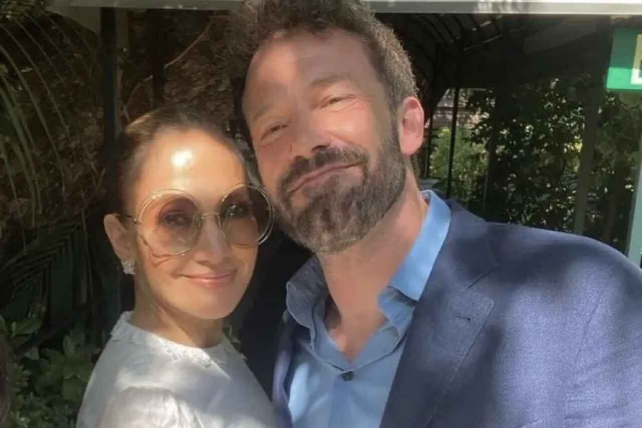 Ben Affleck removed all his belongings from the mansion shared with Jennifer Lopez, says site
