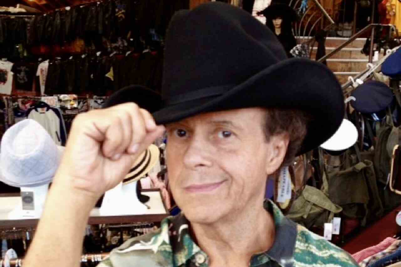 Legendaarinen kuntoiluguru Richard Simmons on kuollut 76-vuotiaana