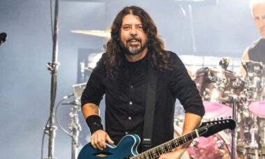 Dave Grohl havia chamado Jordyn Blum de "futura ex-esposa" em 2001 e fala repercute após cantor admitir traição e filho secreto