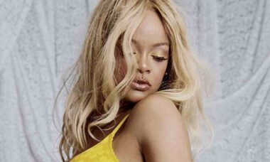 Rihanna exibe corpão impecável após posar de lingerie amarela