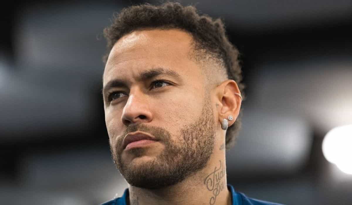 Neymar állítólagos lányának anyja kritizálja a DNS-teszt késlekedését