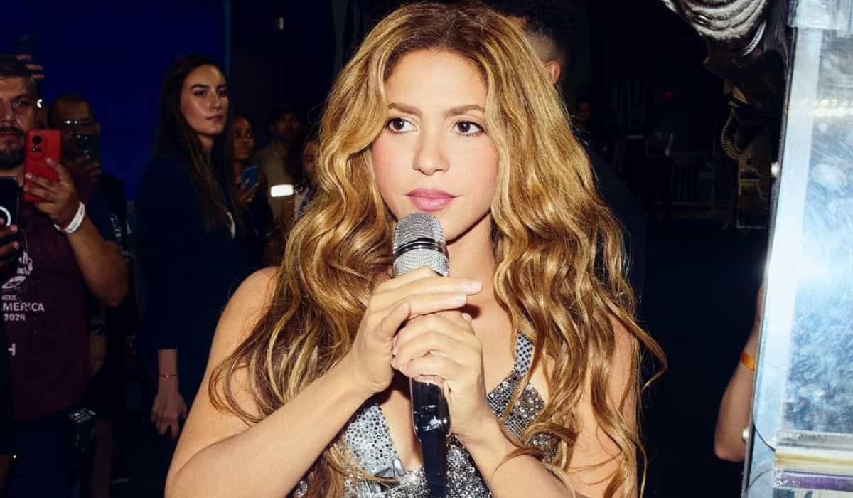 Shakira betaler millionbøde i Spanien og beskylder myndighederne for offentlig forfølgelse