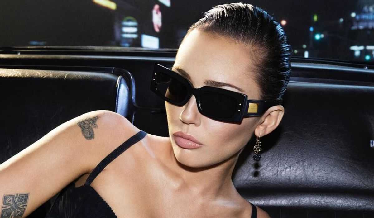 Miley Cyrus schittert in nieuwe gedurfde foto's voor een luxe merk campagne