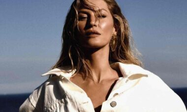 Gisele Bündchen exibe físico impecável após posar com conjunto jeans