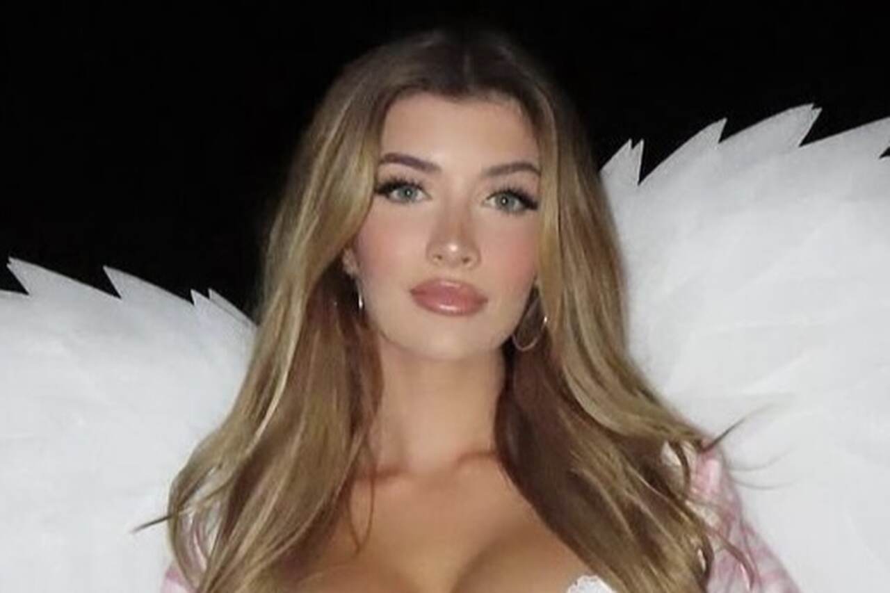 Sami Sheen enchants fans after dressing up as a Victoria’s Secret Angel for Halloween