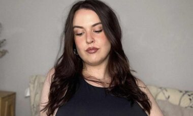 Modelo plus size rebate comentário de que “nenhum homem de valor iria querer ela”