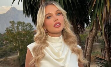 Helen Flanagan admite que tem medo de fazer procedimento estético para aumentar atributos físicos