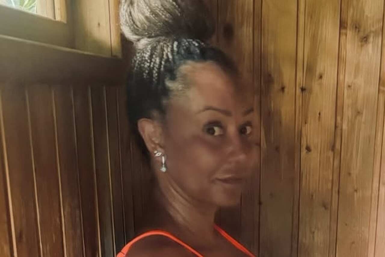 Mel B posts nude picture in sauna and leaves followers speechless