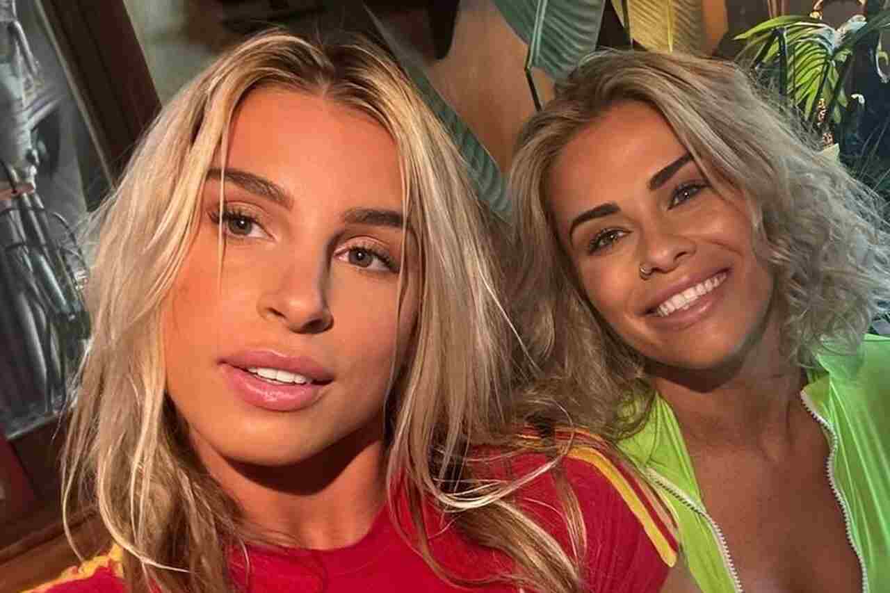 Les stars du MMA exhibent leur beauté dans un nouveau selfie après une offre de combat : 'Énergie inégalée'