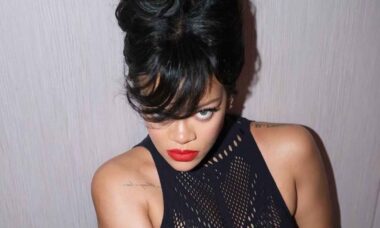 Rihanna arranca suspiros dos seguidores após posar de macacão arrastão