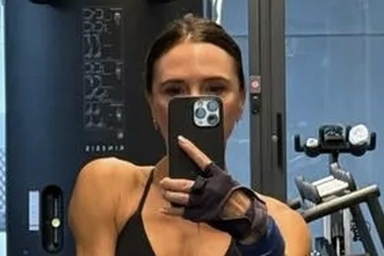 Victoria Beckham iført en lille top i fitnesscenteret og efterlader fans målløse