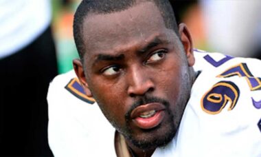 Arthur Jones. Foto: Divulgação Ravens