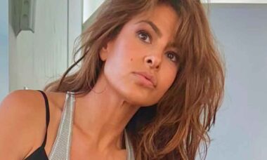 Eva Mendes. Instagram @evamendes